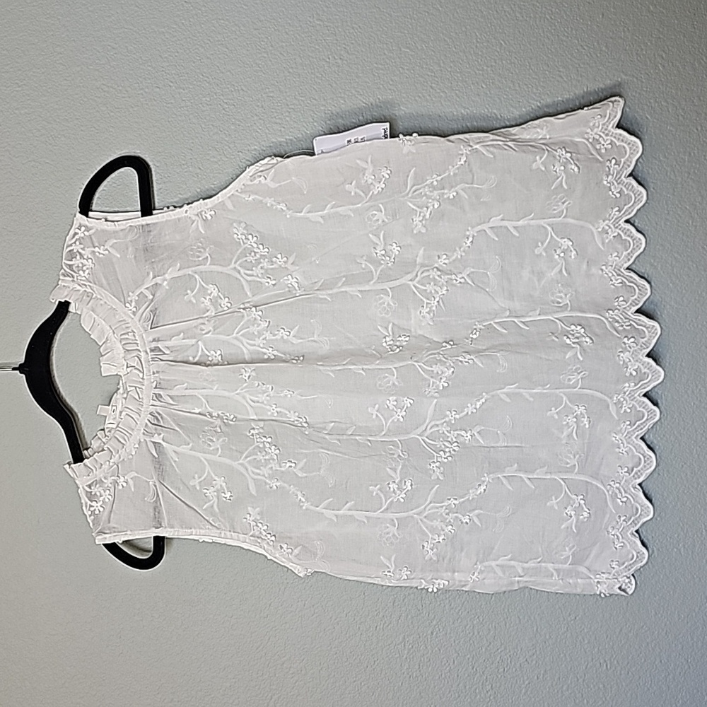 Kindred NWT white high neck sleeveless cotton floral embroidered petite …